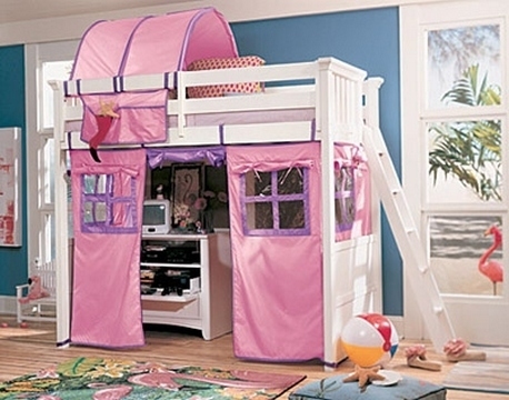 83643938_large_2551070_kidslittlehouse.jpg